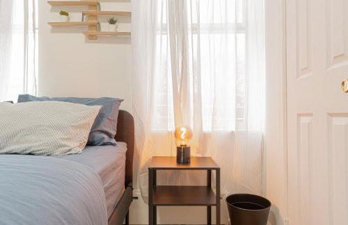 Modern Comfort 2BR with Washer & Dryer Near Subway & LGA - Foto 6