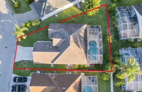 Newly Renovated Close to Disney w Private Pool - Foto 22