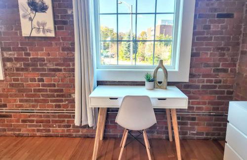 Jennifer's Riverfront Loft State House Views - Foto 28