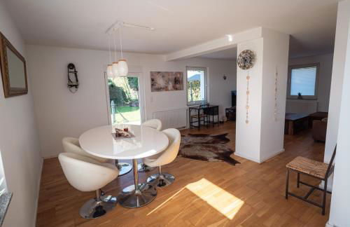 Wohlfühloase - Moderne Ferienwohnung mit großem eingezäuntem Garten in Alleinlage an Feld & Wald, Natur pur trifft auf Komfort, Wellness und gute Erholung - Foto 15