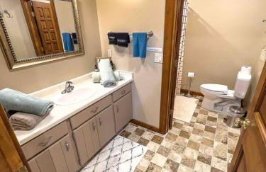 Luxe Spa Cabin: Hot Tub + Sauna + Fire - Foto 19