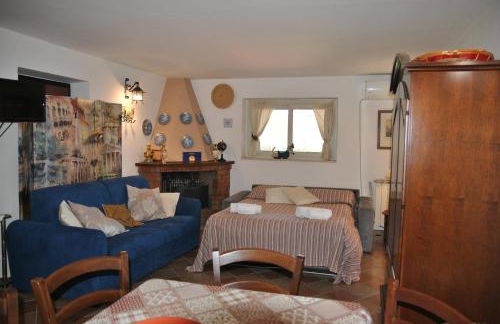 CASA MARTA - Appartamento con giardino - Foto 18