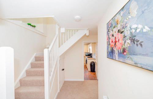 Farmhouse Retreat, 4 Bed, Pet Friendly - Photo 48