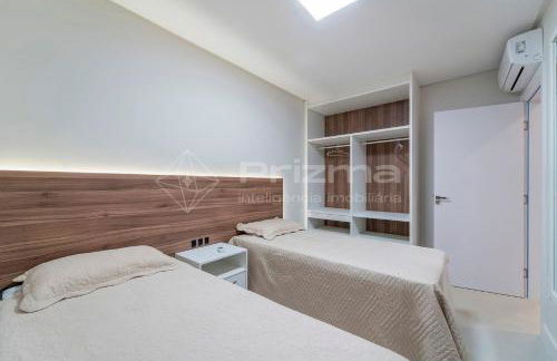 306 Bl 03 - WaldGarten Bombinhas - 50 m do Mar e Frente Avenida - Condomínio de Alto Padrão - Piscina - Academia - Salão de jogos - Foto 20