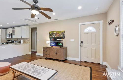 Sizable Screened in Porch w Luxury Kitchen and Bath - Foto 11