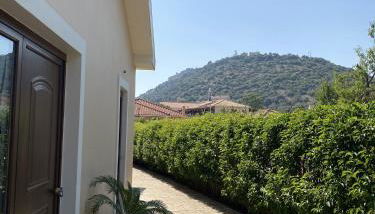House with Garden in Peratata - 10' from City Center - Foto 3