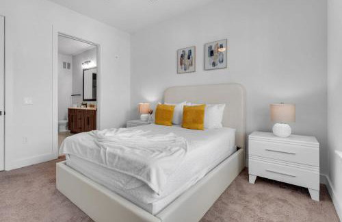 Beach Bliss Modern 3 Bed Oasis Mins from Shore - Foto 7