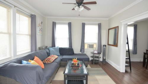 Spacious Home with Parking, Laundry - Near RU, RWJ, NJ Transit - Foto 2