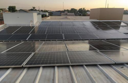 Check-in AUTÔNOMO, churrasqueira em Casa! Acesse 2ar, 2q,2B, pague 4 ou mais hóspedes, até 6 camas e tem pátio, garagem, roupa de cama, máquina de lavar roupas, portão eletrônico, todos privativos! Desconta duração! Entrada 15h adiante, inclusive madruga - Foto 20