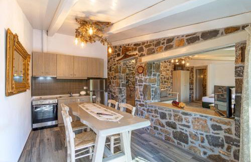 Perachori Boutique Studios - Photo 4