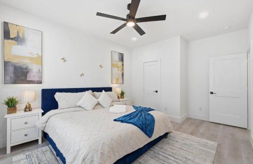 Modern 3BR Home w/ Rooftop • 5 min to Downtown - Foto 19