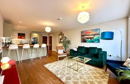 2 Bed Garden Apartment - Foto 1