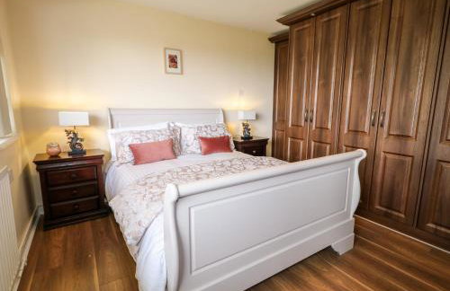 27 Pinewood Hill - Photo 18