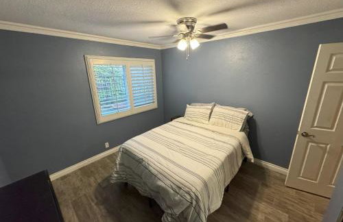 Riverside Views & Pool Retreat - Foto 69