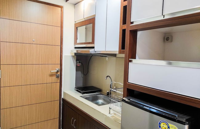 Homey and Comfy Studio at Vida View Makasar Apartment - Foto 5