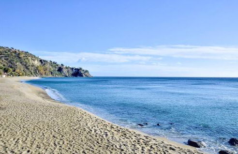 3 Bedroom Beautiful Home In Falerna - Foto 10