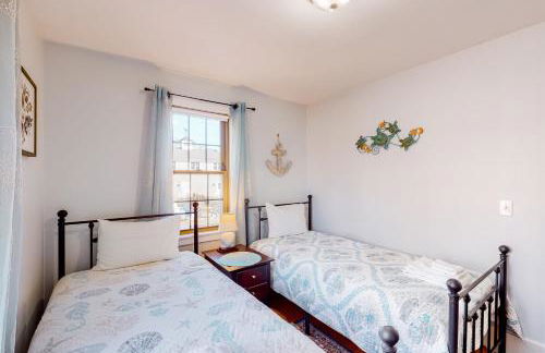 Sea Glass Cottage - Photo 15