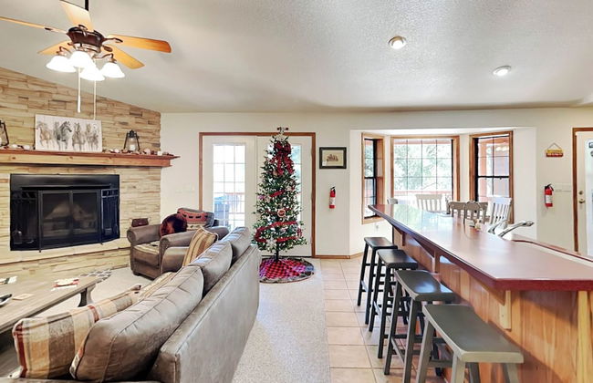 Blue Spruce Retreat by Ruidoso Vacation Rentals - Photo 36