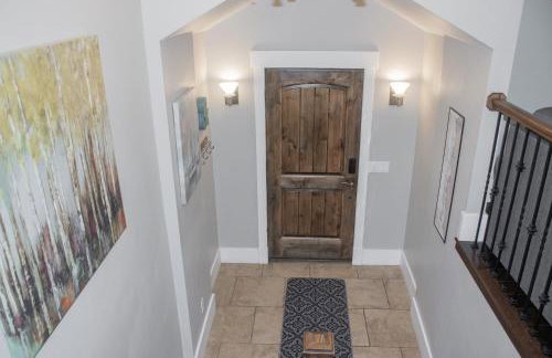 Family Friendly Home - Utah Valley Sanctuary - Photo 15