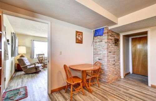 Cody Apartment with Panoramic Mountain Vistas! - Foto 10