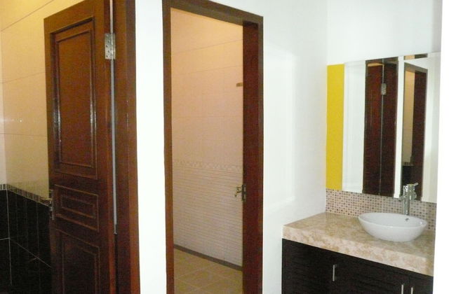 The Radiant Villa's & Function Hall - Photo 15