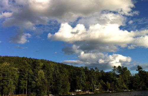 Inviting Camping Cabin for a Family Getaway in Wells, Vermont - Foto 12