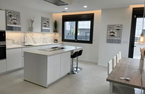 Lujosa casa en primera línea playa increibles vistas mar - Foto 34