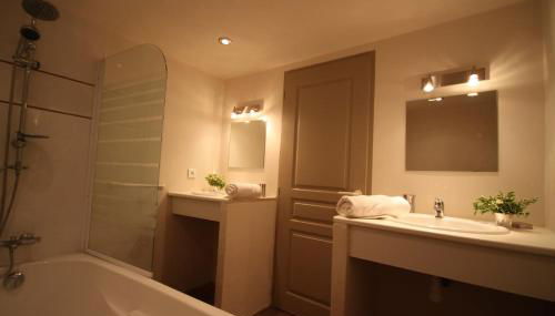 Les anciennes écuries, belle villa pour 12 personnes au coeur d'un vignoble avec piscine - Foto 4