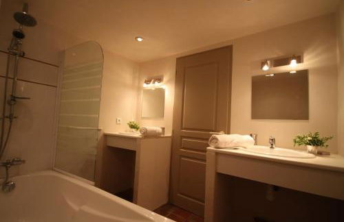 Les anciennes écuries, belle villa pour 12 personnes au coeur d'un vignoble avec piscine - Foto 4