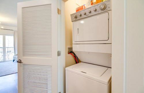 Walkable Lynchburg Condo with Private Balcony - Foto 18