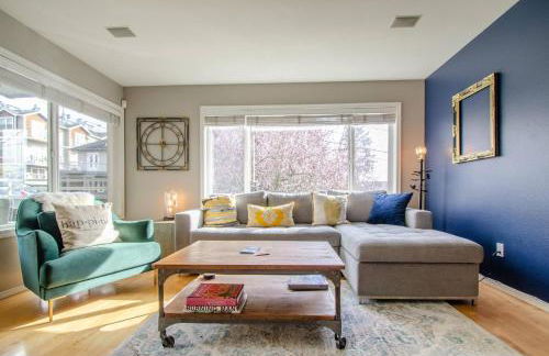 Gorgeous Queen Anne Townhouse - Rooftop Deck! - Foto 1