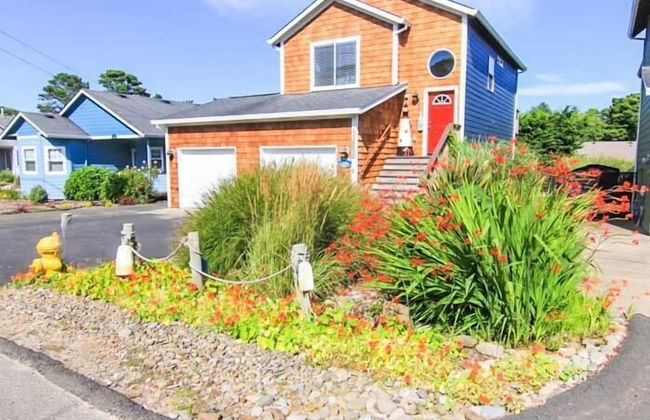 Lola's Lighthouse - Photo 37