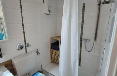 Neue moderne Ferienwohnung NaturBlick am Rothaarsteig mit Highspeed Internet Flatrate XXL Boxspringbett Terrasse mit PKW Parkplatz in Brilon 10 Minuten bis Willingen Ideal für Touristen und Geschäftsleute mit Rechnung - Foto 14