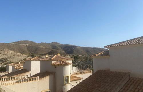 Villa Amarilla 4 Bed 3 Bath private pool - Photo 45