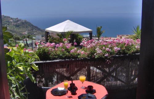 Modern holiday home with balcony with sea and mountain views - no Teide-view - Foto 1