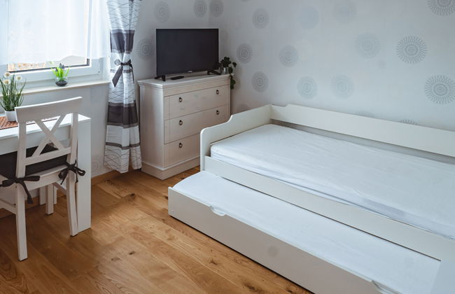 3 bedroom House in Saal with garden and terrace - Photo 18