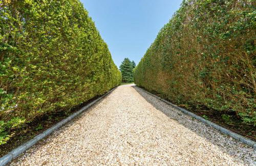 Stunning luxury Retreat I Wineries & Fall Farm Fun - Photo 43