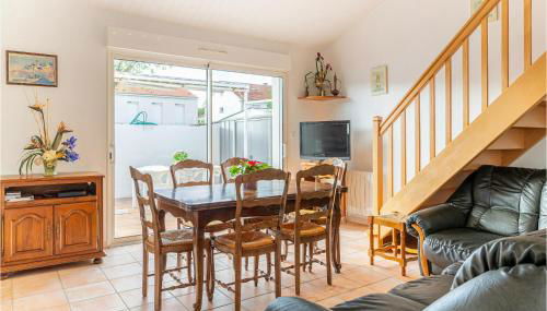 Beautiful Home In La Faute Sur Mer - Photo 4