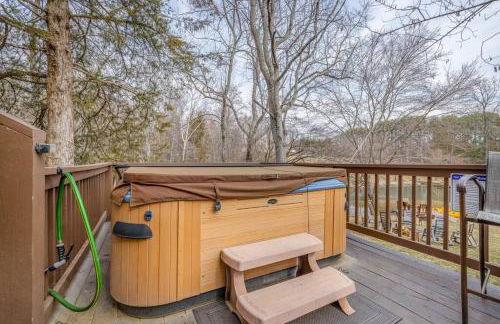 Waterfront Cabin 20 Mins to National Park & Massanutten! - Foto 8