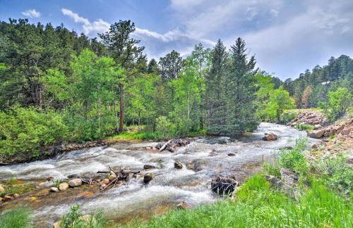 The Pinecone Palace with Hiking Trail Access! - Foto 2