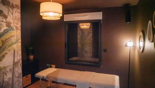 Proche de Rennes, La luxueuse Suite Joséphine, jacuzzi privatif et bien être - Foto 5