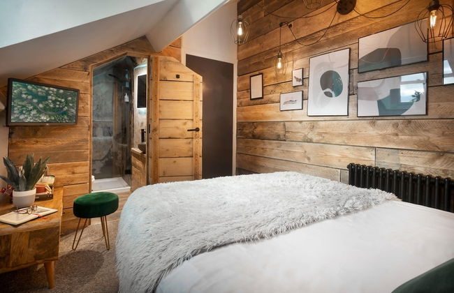 Windermere Central Hotel - Room 4 - Photo 17