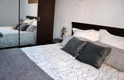 Apartamentos La Sierra - Foto 10