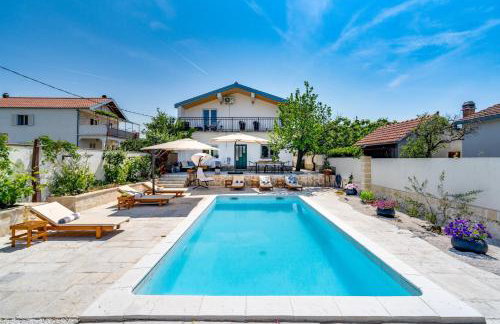 Villa Little Paradise with a private pool, 4 bedrooms, 2 living areas, 3km from the beach in Marina - Foto 2