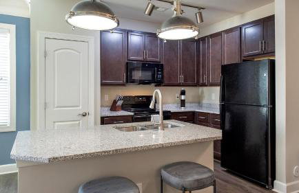 Landing Stylish 3BD Clubhouse Gym - Photo 38