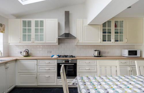 Music Lovers Piano Pets OK & Driveway Parking - Foto 9