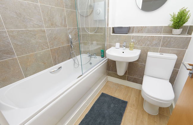 Derby 2 Bed House 3 Min Walk to Hospital - Foto 19