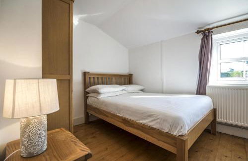 Barn Conversion - Hot Tub - Penally - Tenby - Photo 25