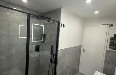 Stylish Home Theater Apartment 3 - Foto 4