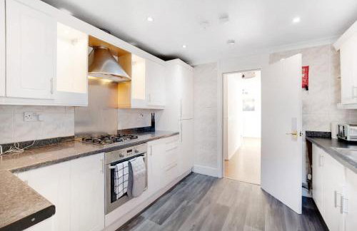 NEW! 4BR in Stafford Place - Foto 10